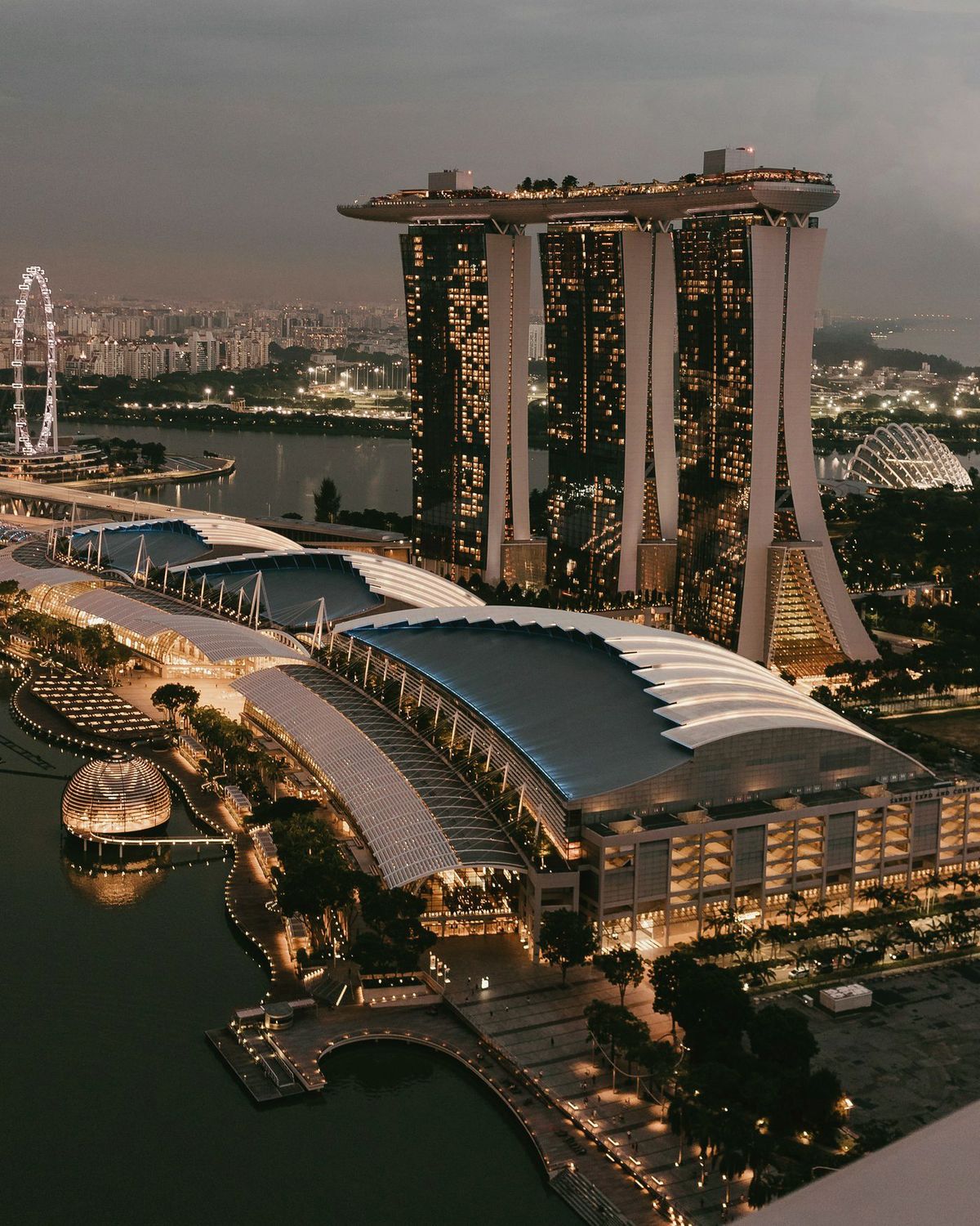Marina Bay Sands, Singapore, lúc hoàng hôn